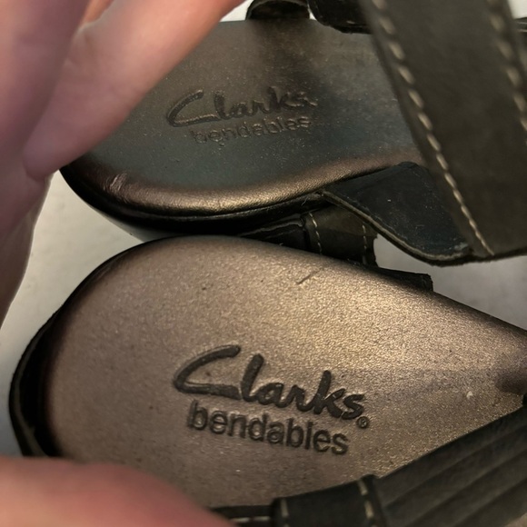 Clark’s bendables women’s black wedge heel sandals in size 10 - Picture 8 of 11